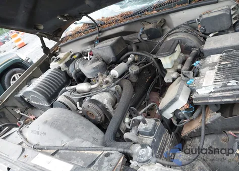 2000 Chevrolet Tahoe Z71 из США, поврежденный, VIN 1GNEK13R0YR201945